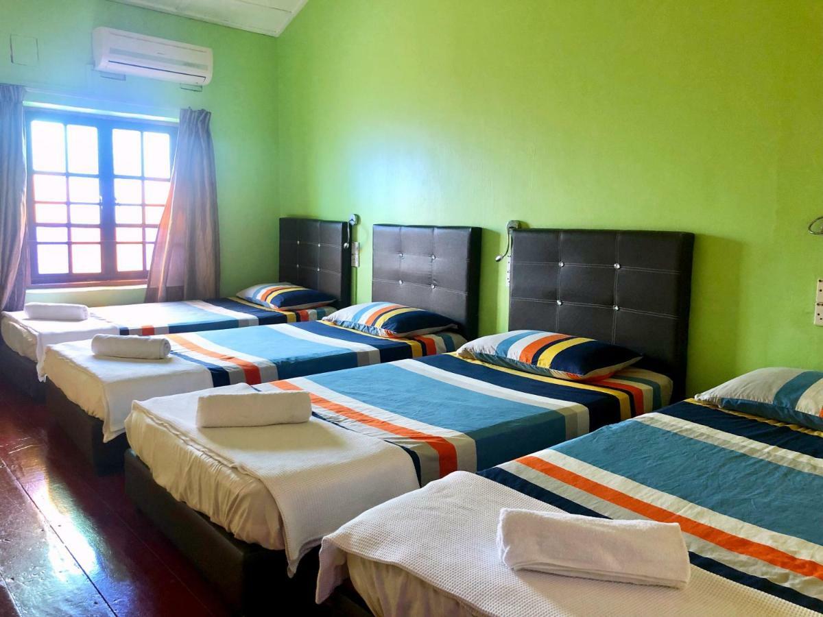 Kawan Kawan Guest House Malacca Exterior photo